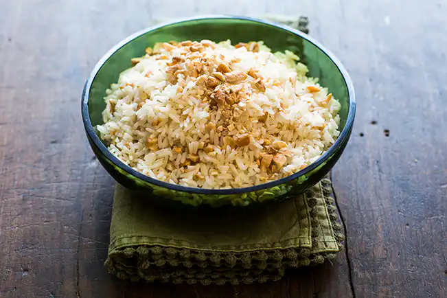 Arroz com castanha-de-caju