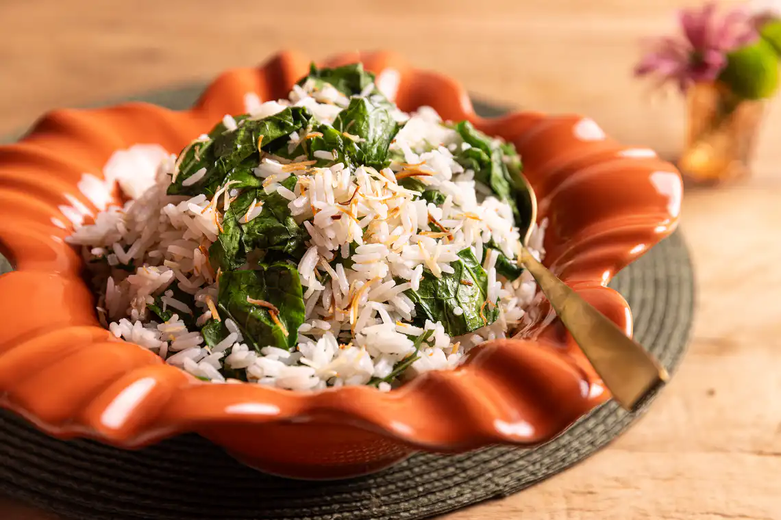 Arroz com couve e coco
