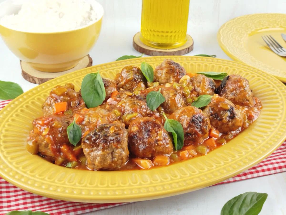 Almôndegas ao molho