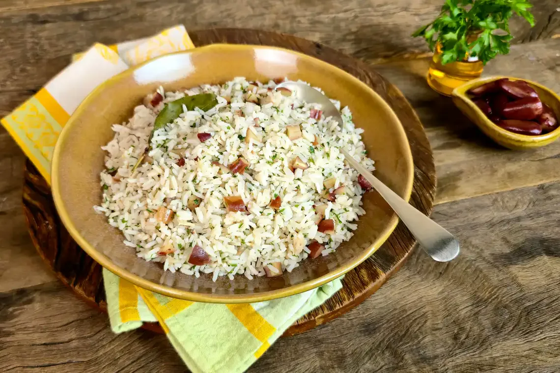 Arroz com pinhão