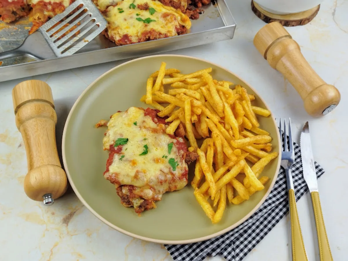 Bife à parmegiana fácil e rápido