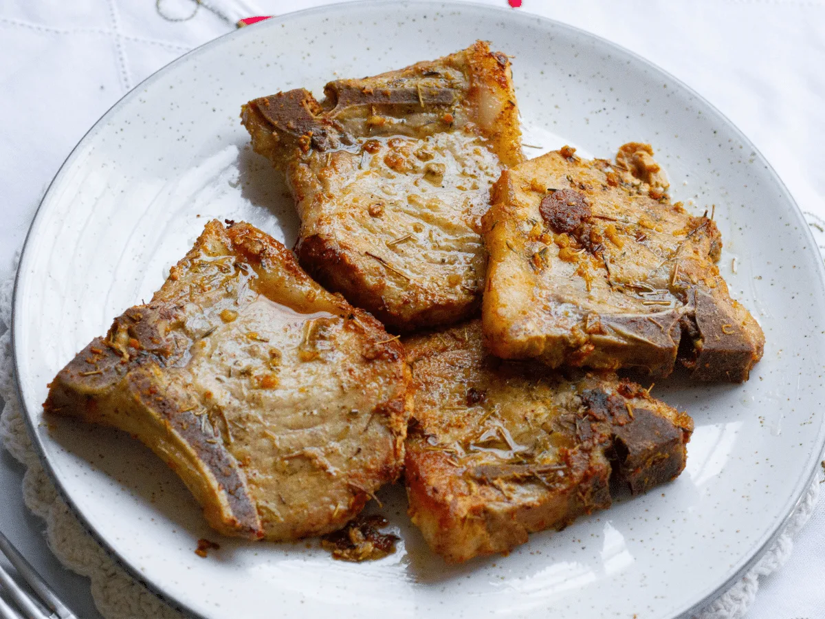 Bisteca de porco frita