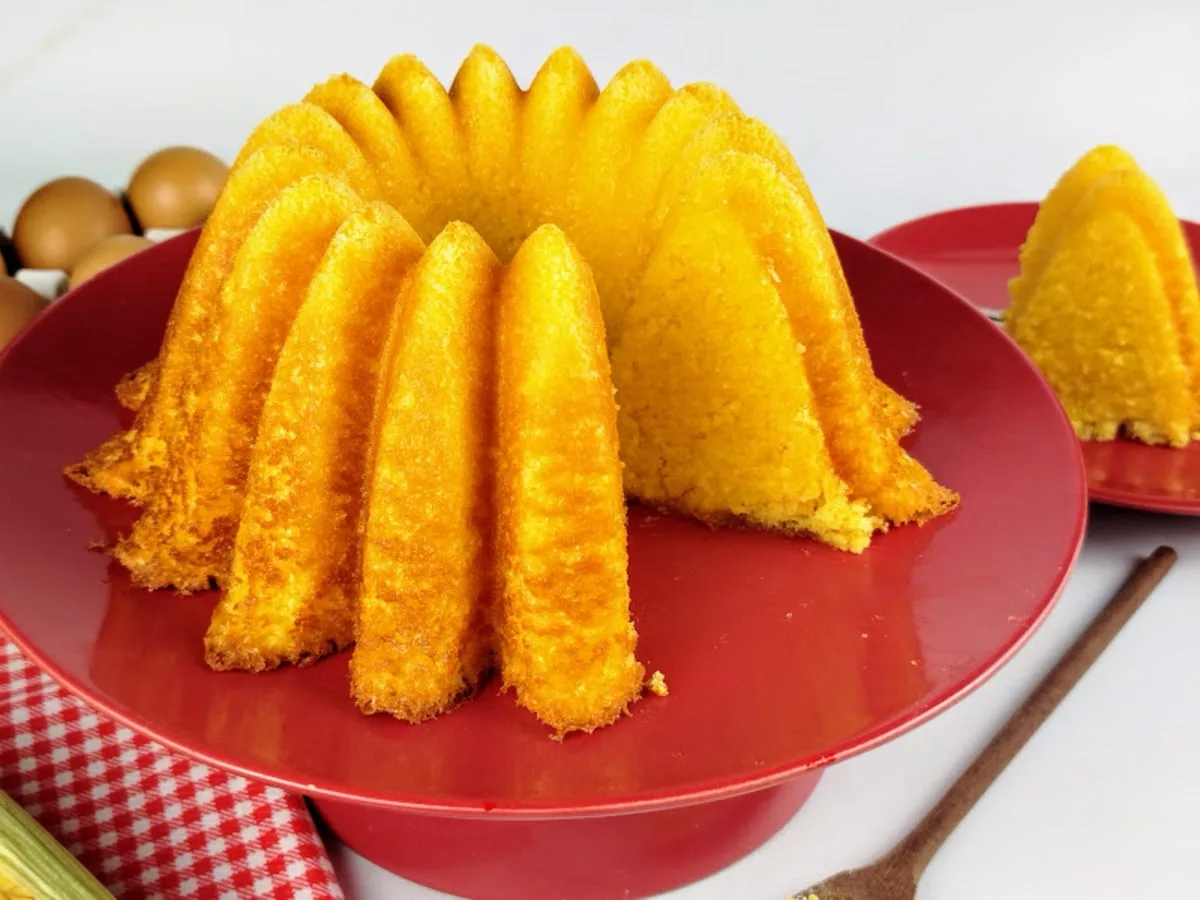 Bolo de flocão de milho sem trigo