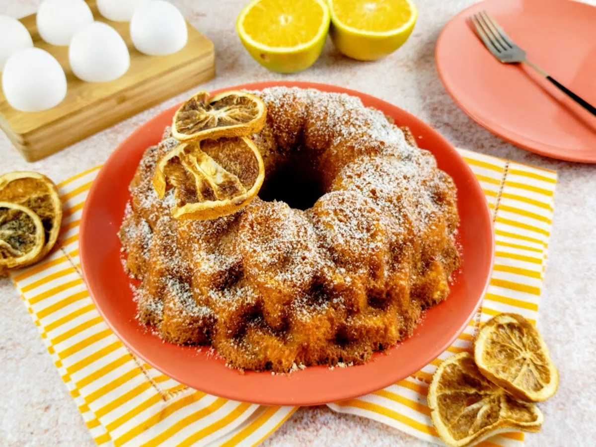 Bolo de laranja com cenoura saudável