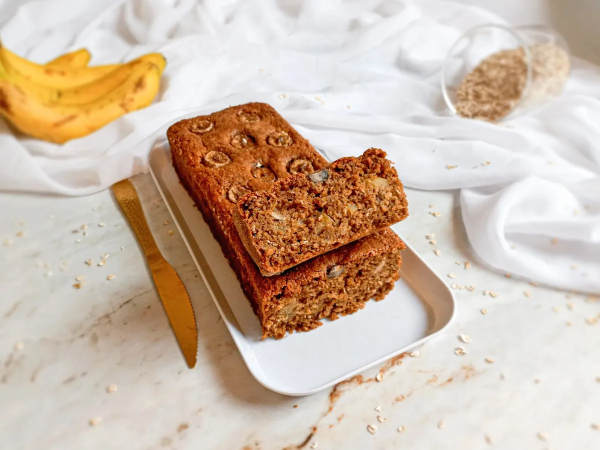 Bolo integral de maçã e banana