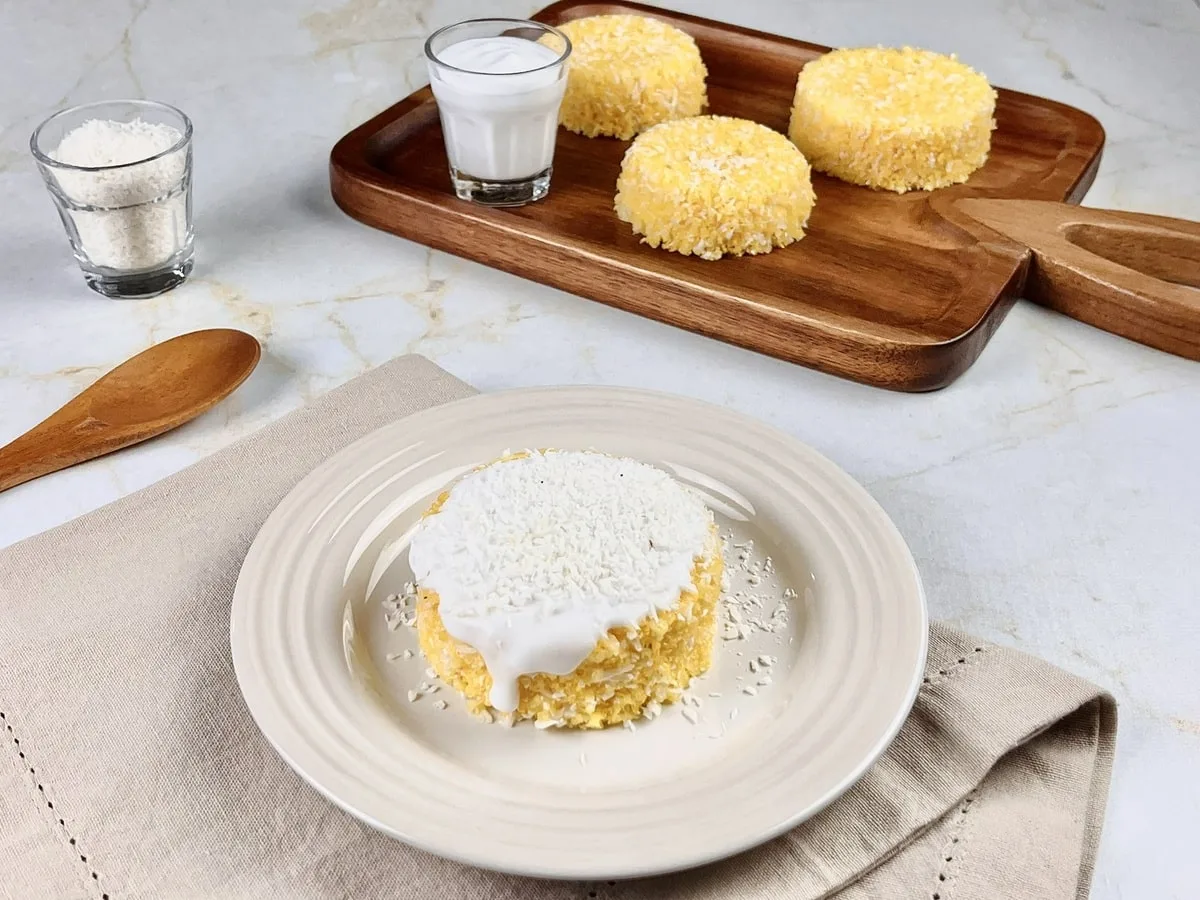 Cuscuz doce com coco