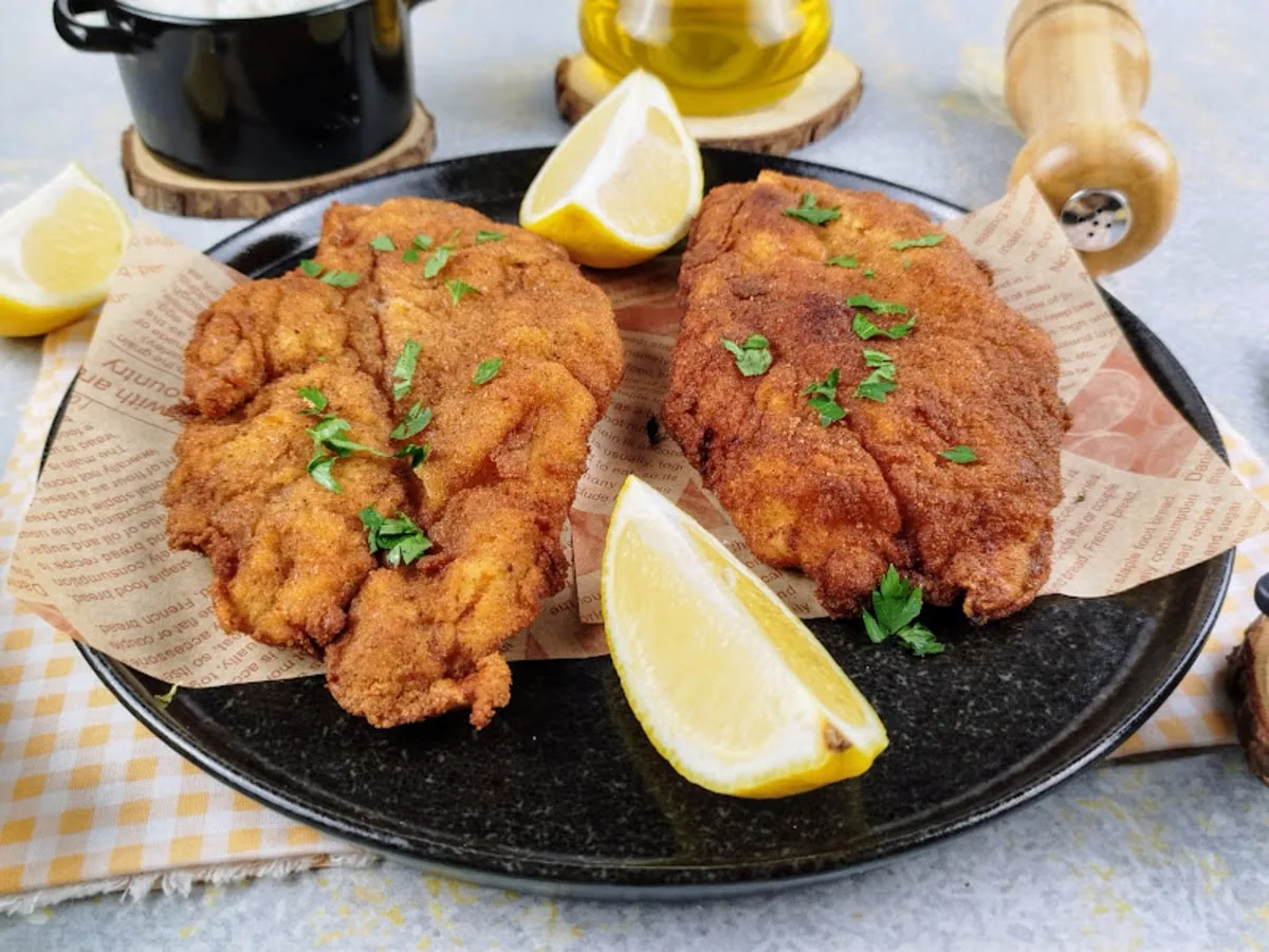 Filé de frango empanado