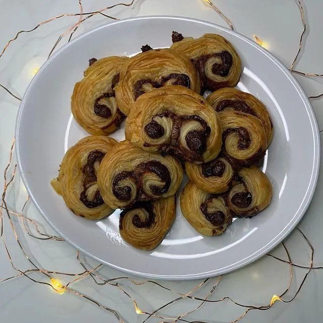 Folhado com creme de avelã