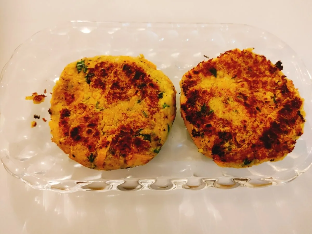 Hambúrguer de grão-de-bico fácil