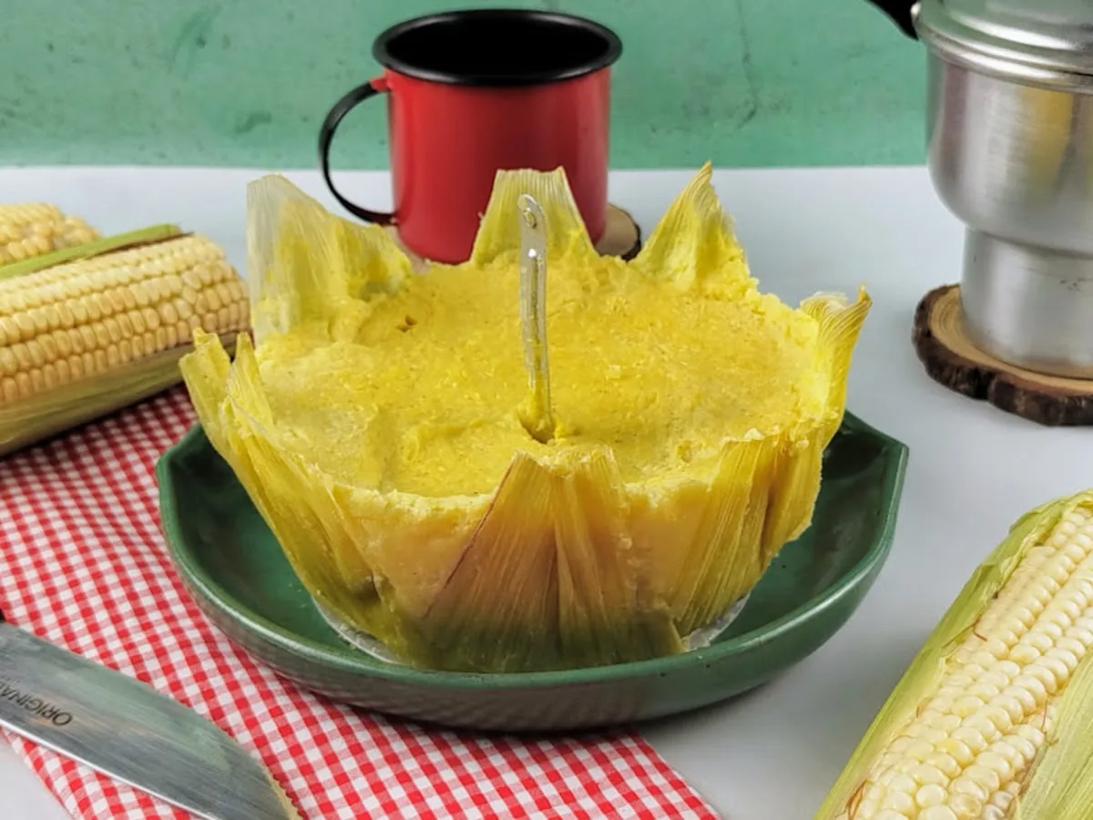 Pamonha de cuscuzeira