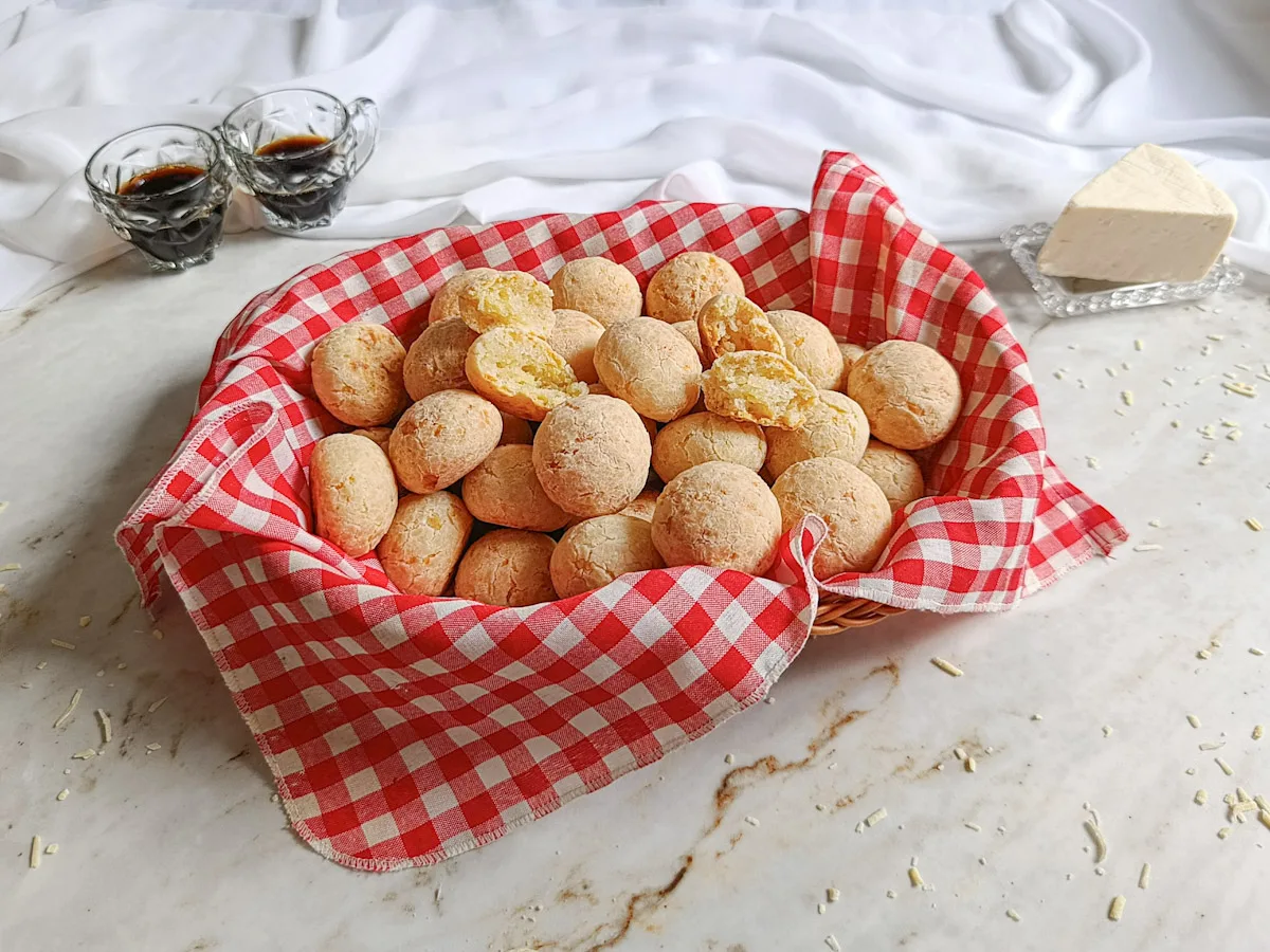 Pão de queijo com polvilho doce