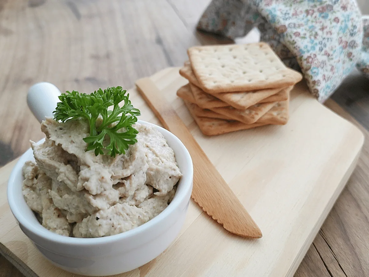 Patê de berinjela com ricota