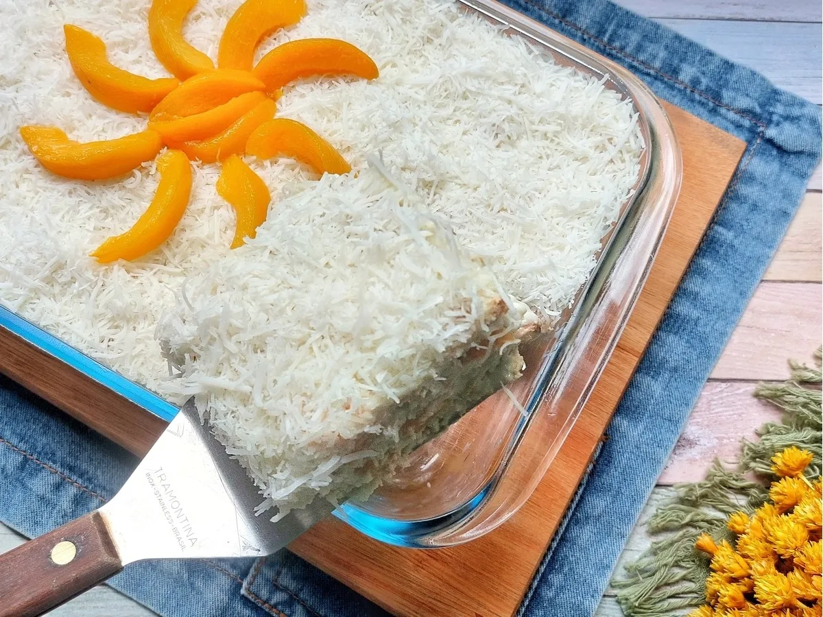 Pavê de pêssego com bolacha maisena