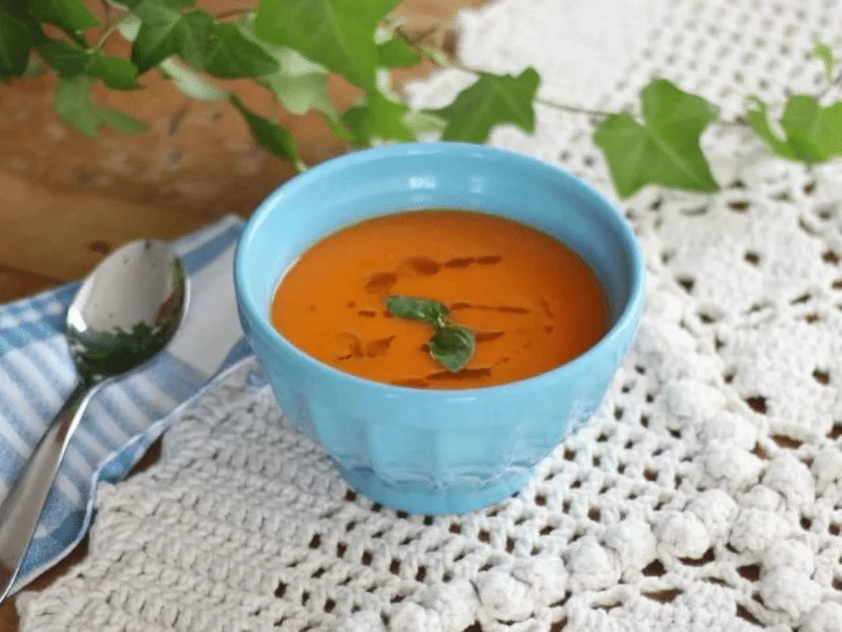 Sopa de tomate fácil
