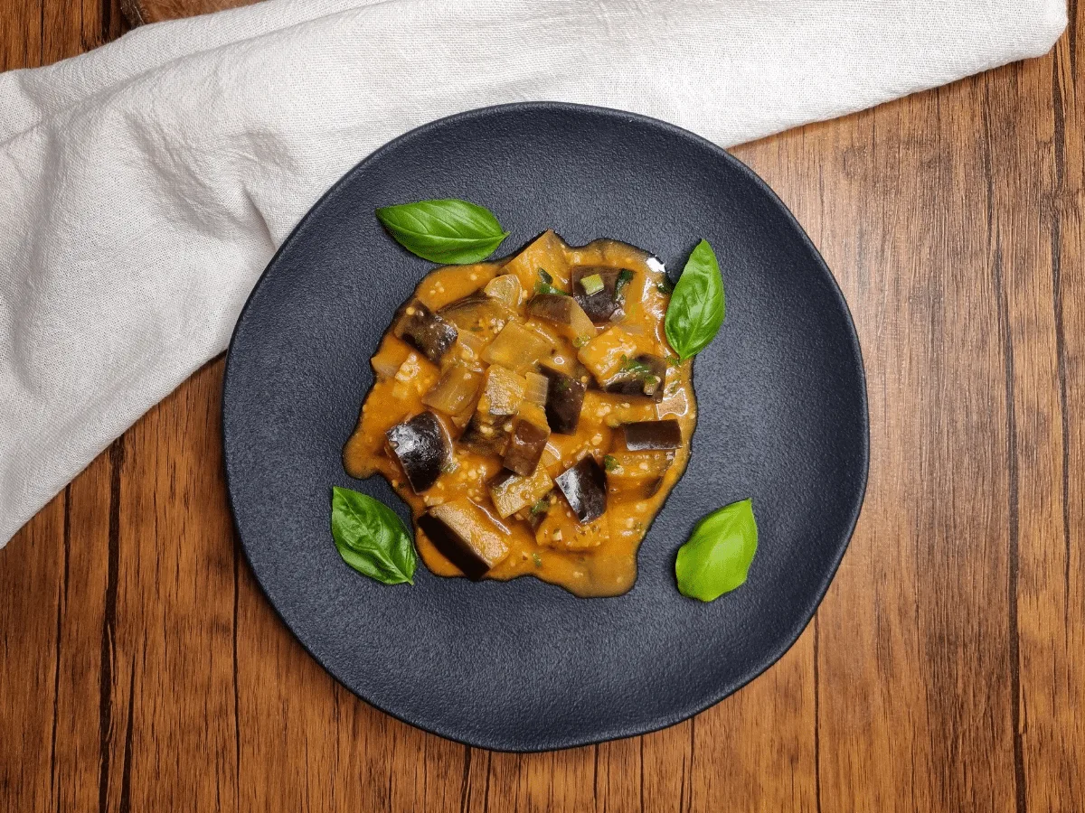 Strogonoff de berinjela vegano