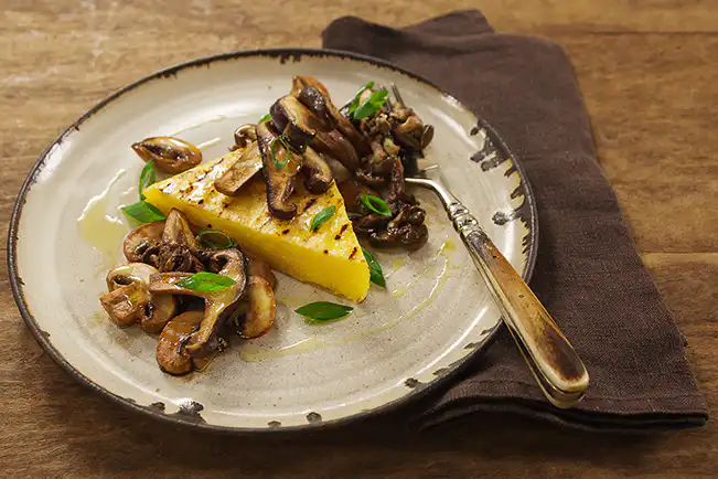 Canjiquinha grelhada com cogumelos