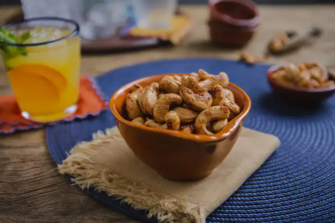 Castanha-de-caju apimentada