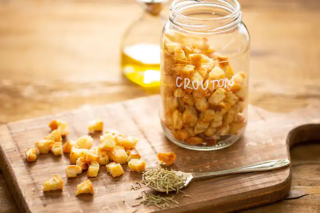 Croûtons com alecrim