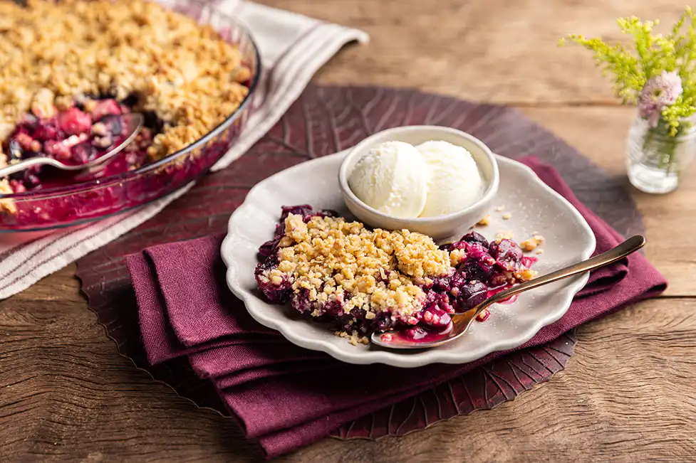 Crumble de uva com maçã