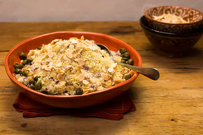 Cuscuz marroquino com alcaparras