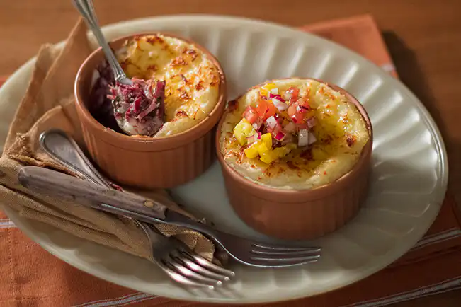 Escondidinho de mandioca com carne-seca