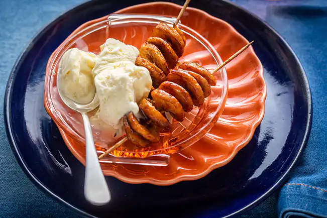 Espiral de banana caramelizada