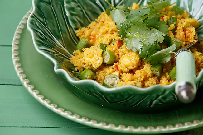 Galinhada de cuscuz marroquino