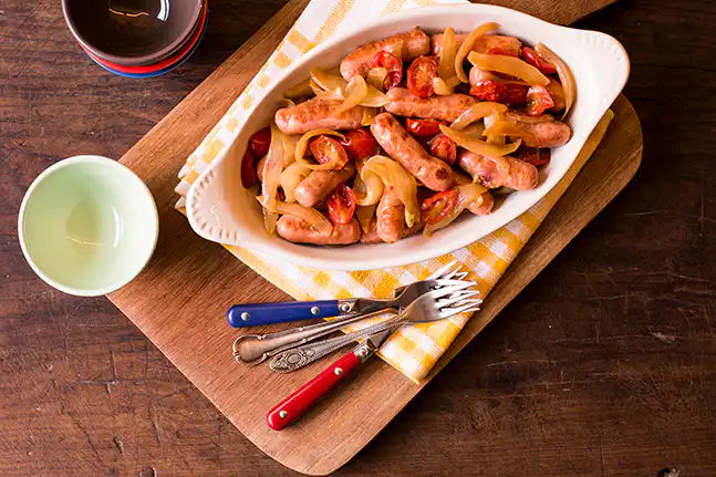 Linguiça flambada na cachaça