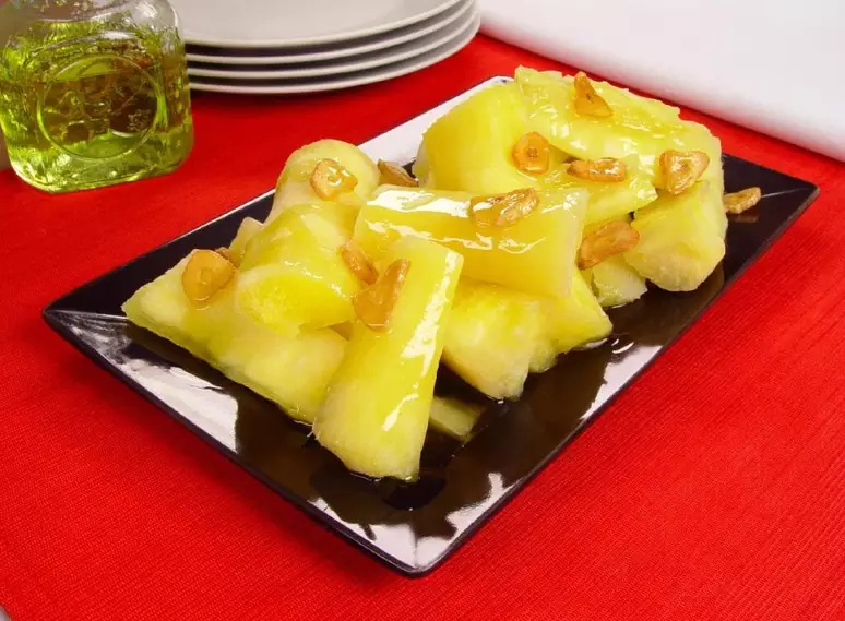 Mandioca ao alho