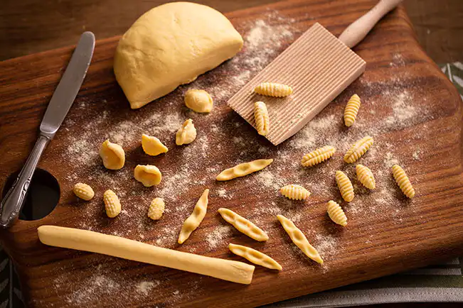 Massa caseira com semolina