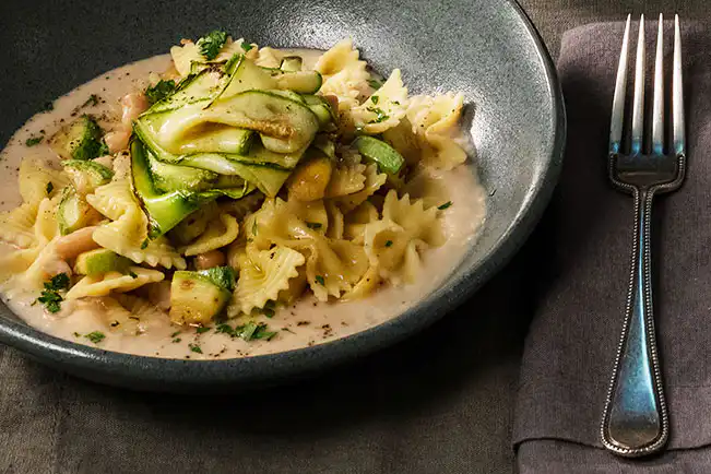 Pasta e fagioli com abobrinha