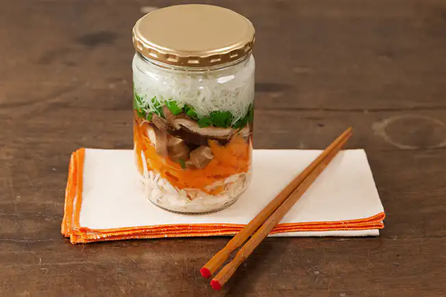 Pote noodles (macarrão instantâneo caseiro)