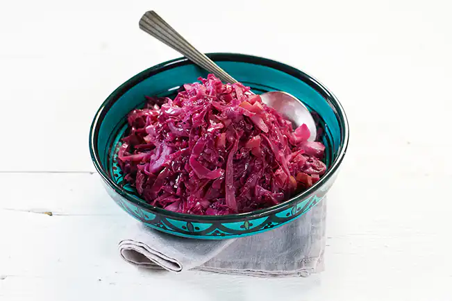 Repolho roxo com maçã