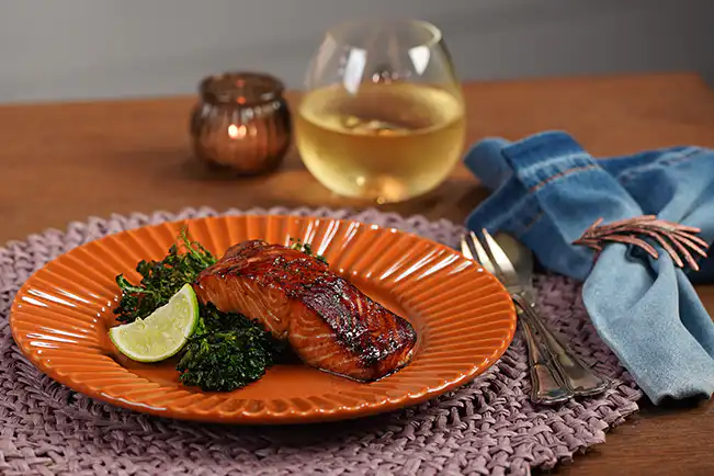 Salmão com brócolis na Air Fryer da Rita Lobo
