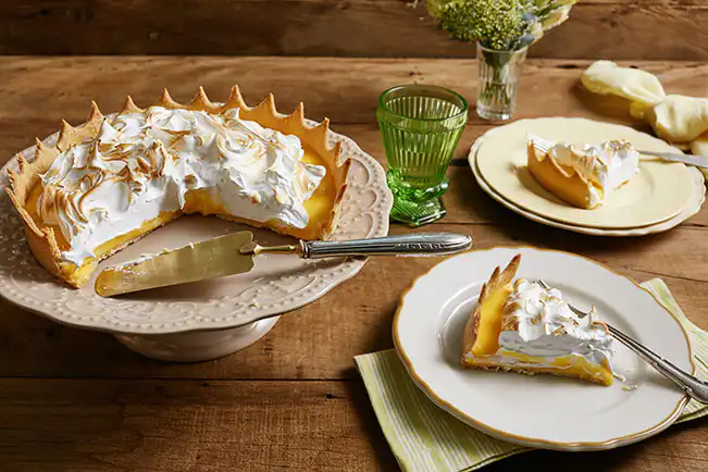 Torta de limão com merengue