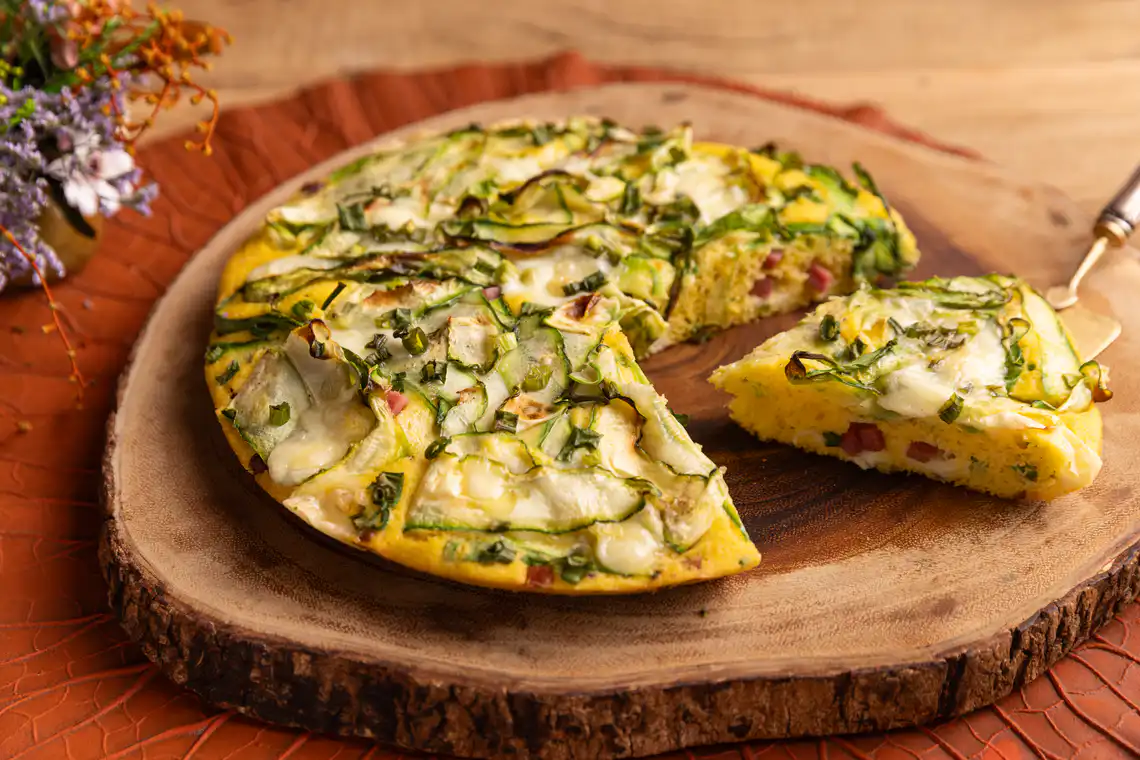 Torta de liquidificador com abobrinha e bacon