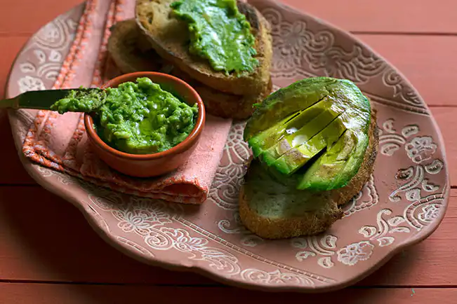 Tostadas de avocado