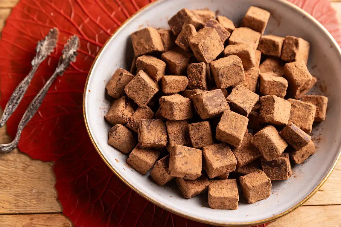 Trufinhas de chocolate com laranja e canela